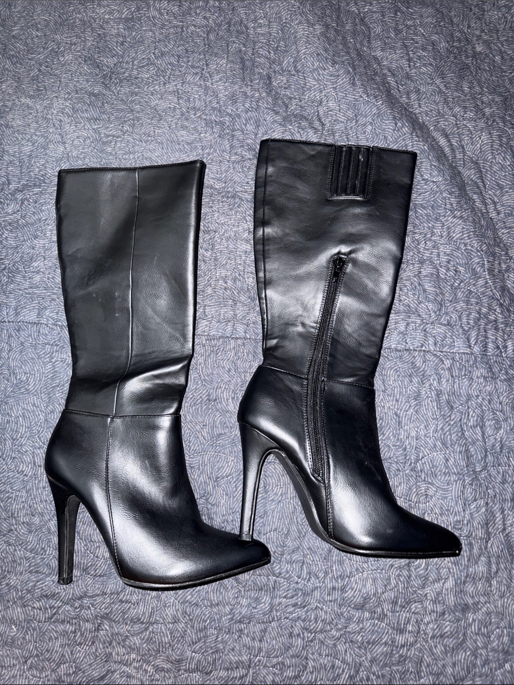 Black High Heel Knee Boots - Sleek Women's Size 6 Fashion Boots